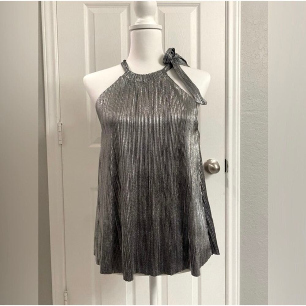 1.State Tie Neck Sleeveless Plissé Top Halter Size XS Glam Party Top Shimmer